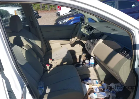 2009 Nissan Versa 1.8Sl z USA, uszkodzony, nr VIN 3N1BC13E79L428129